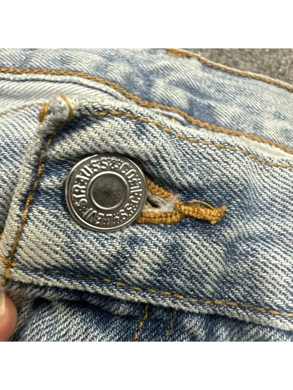 Levi’s 501 Jeans Men’s 38x32 Blue Button Fly Straight Leg WPL 423 Vintage Denim